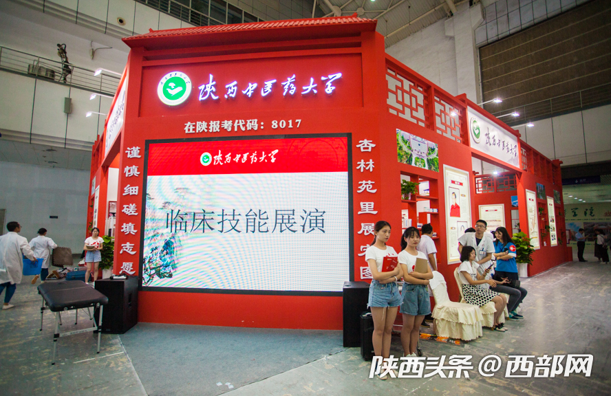 正在上傳... 0f897a60e54ab327e3cdb41233e515ff.png