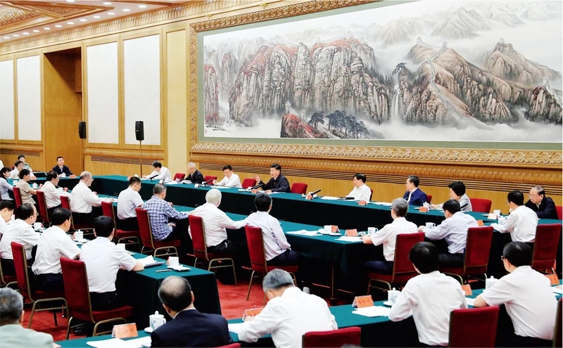 2020年9月11日,,中共中央總書記、國(guó)家主席,、中央軍委主席習(xí)近平在京主持召開科學(xué)家座談會(huì)并發(fā)表重要講話,。 新華社記者 姚大偉/攝